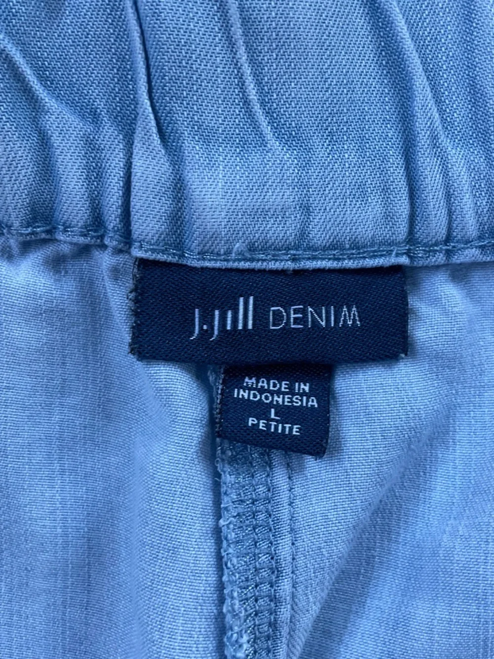 J. Jill Wide-Leg Cropped Pants Sz L Petite Blue Chambray Pull On Comfort Coastal